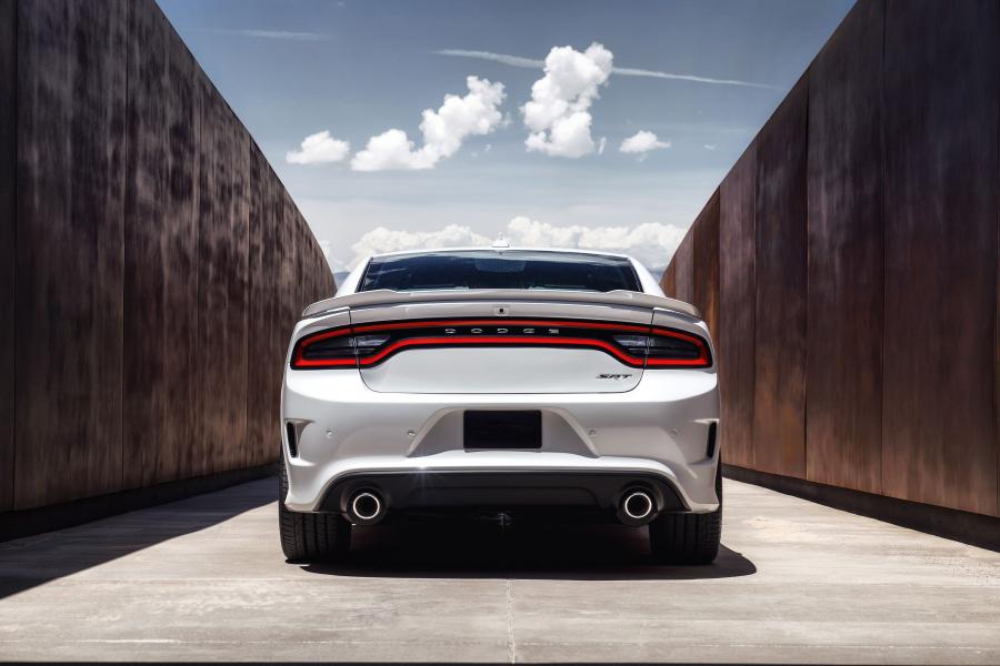  Dodge Charger SRT Hellcat 2015 года  (фото 30 из 111)